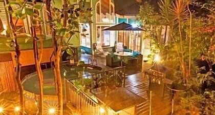 5BR/3BA The Eden of Kona at Beach in Coffee Country