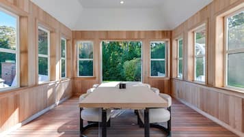 Apartemen | 7 kamar tidur