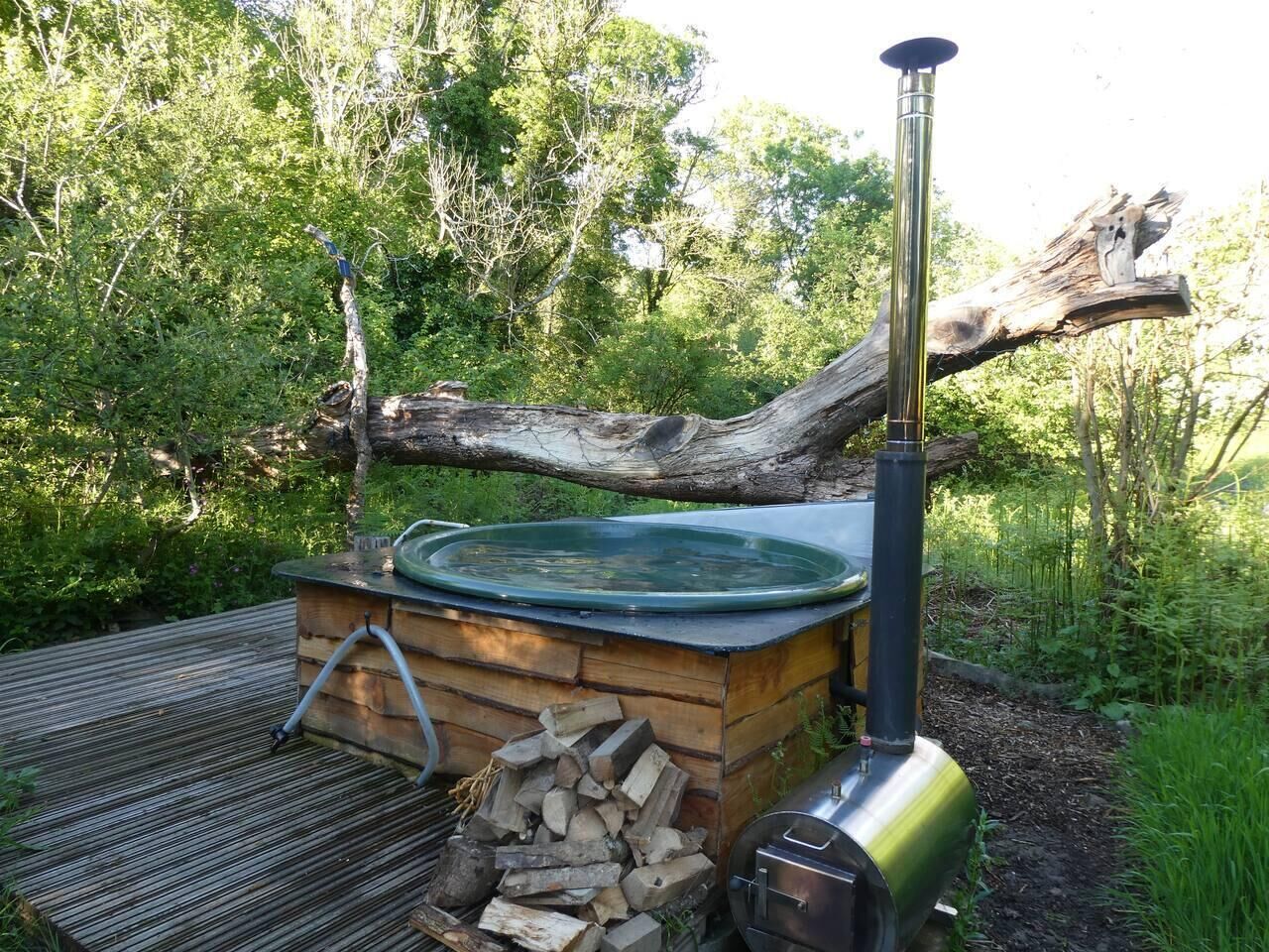 Bain à remous extérieur