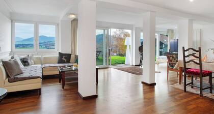 Appartement 'Ferienwohnung Marianne' avec vue sur les montagnes, terrasse privée et Wi-Fi