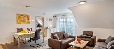 Fernseher, Stereoanlage