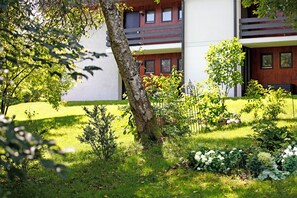 Property grounds - Apartment Mattenweg - Appartement 7 - 'Flora' (Hinterzarten)