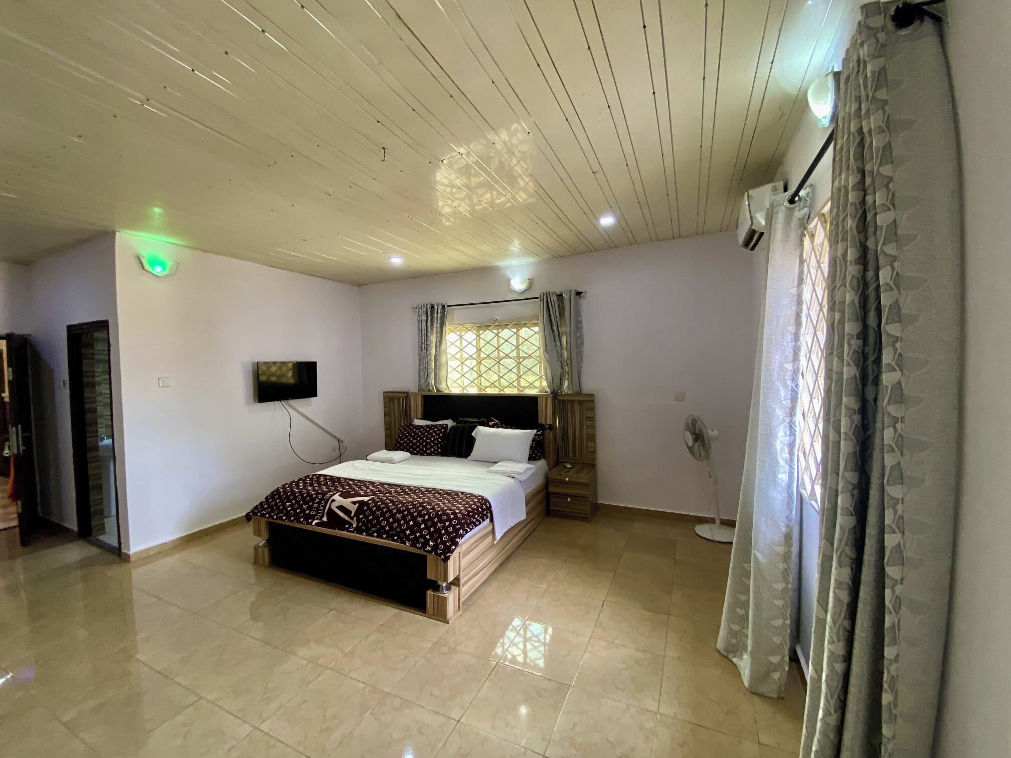 6 間睡房、熨斗/熨衫板、Wi-Fi、床單