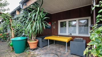 屋外ダイニングエリア