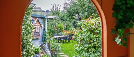 تناول الطعام بالخارج