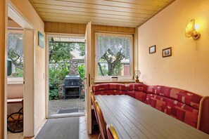 Interior - Room 'Zimmer 5' with Wi-Fi (Zehdenick)