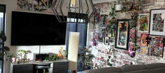 Luxe Cosy Master Bedroom w/ lush thick king bed and double shower in Beechboro