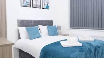 3 bedrooms, iron/ironing board, WiFi, bed sheets