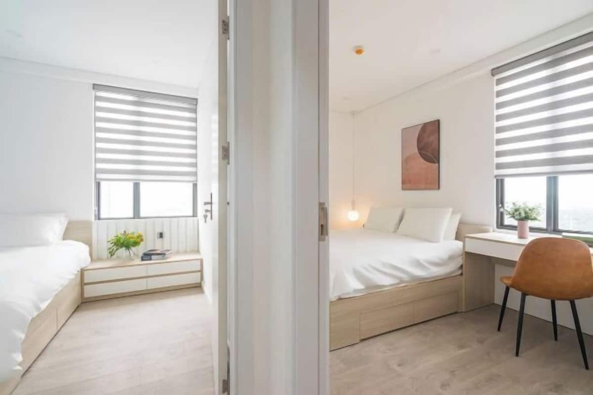 1 bedroom, blackout curtains, iron/ironing board, free WiFi