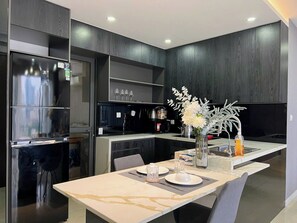 Appartement Familial, 3 chambres, vue ville | Cuisine privée