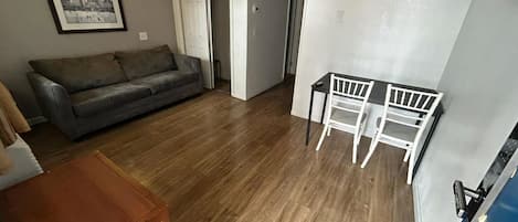Basic Apartment, City View
