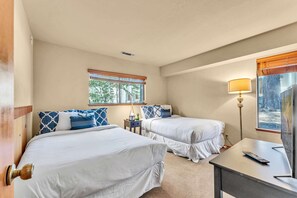 4 chambres, bureau, fer et planche à repasser, Wi-Fi