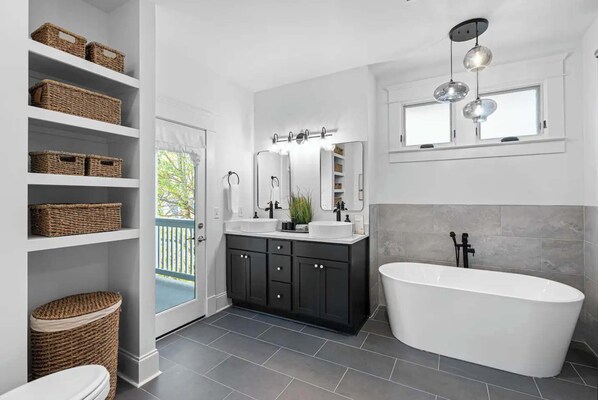 Shower, hair dryer, towels, shampoo
