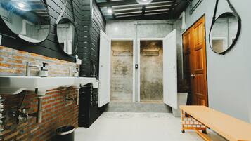 House, 3 Bedrooms, Non Smoking | Bathroom