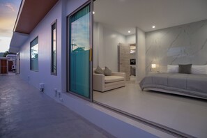 3 chambres, fer et planche à repasser, Wi-Fi gratuit, draps fournis