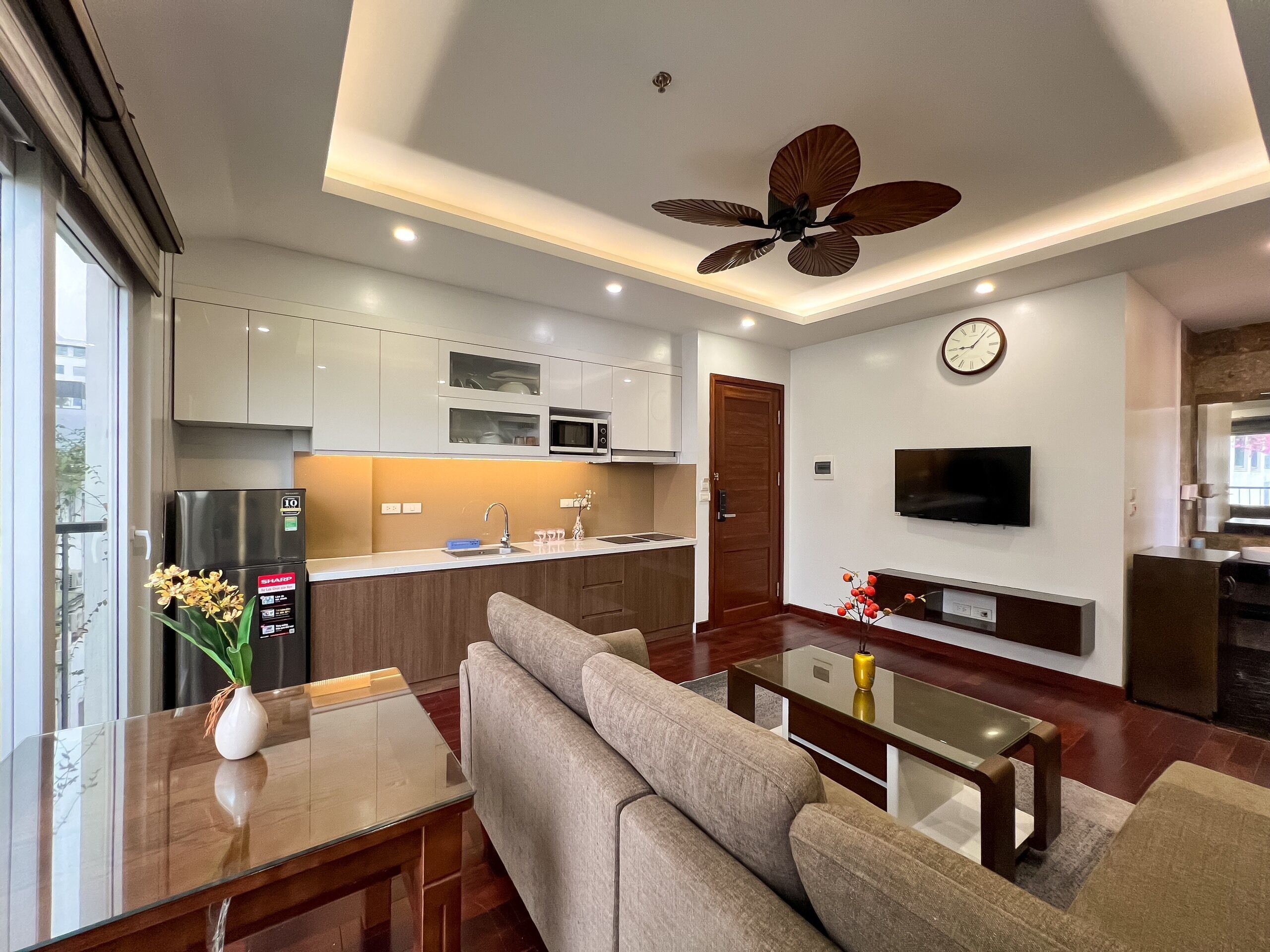 Superior Apartment | Living area | TV