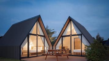 Habitación doble familiar, vista al mar | Minibar, caja de seguridad en la habitación y cunas gratuitas