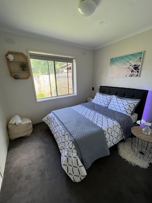 2 عدّة غرف نوم وخزنة داخل الغرفة ومكواة/لوح كي وواي فاي مجانًا