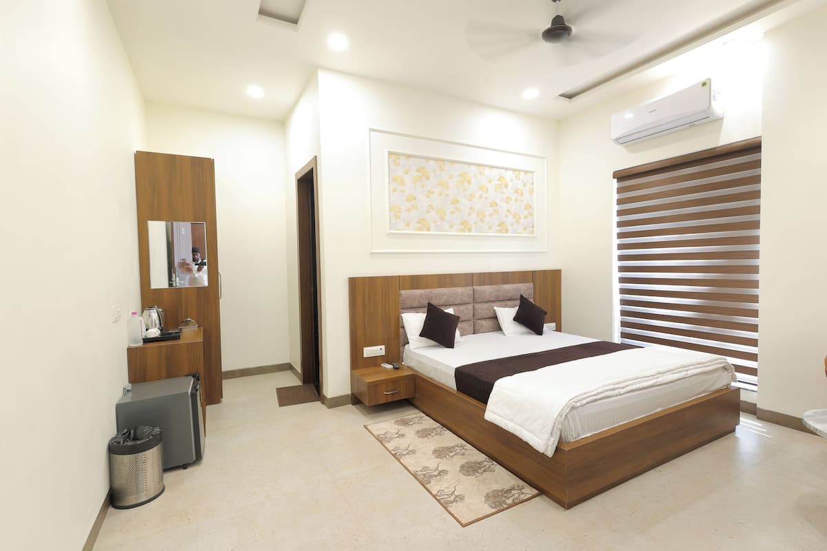 Deluxe Double Room + 15% Off on Food & Drinks | Geluiddichte muren, een strijkplank/strijkijzer, gratis wifi
