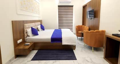 Hotel Shrinath Palace