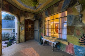 Exterior detail - Historic Artist Home-Walk to SXSW+6th St+UT (Austin)