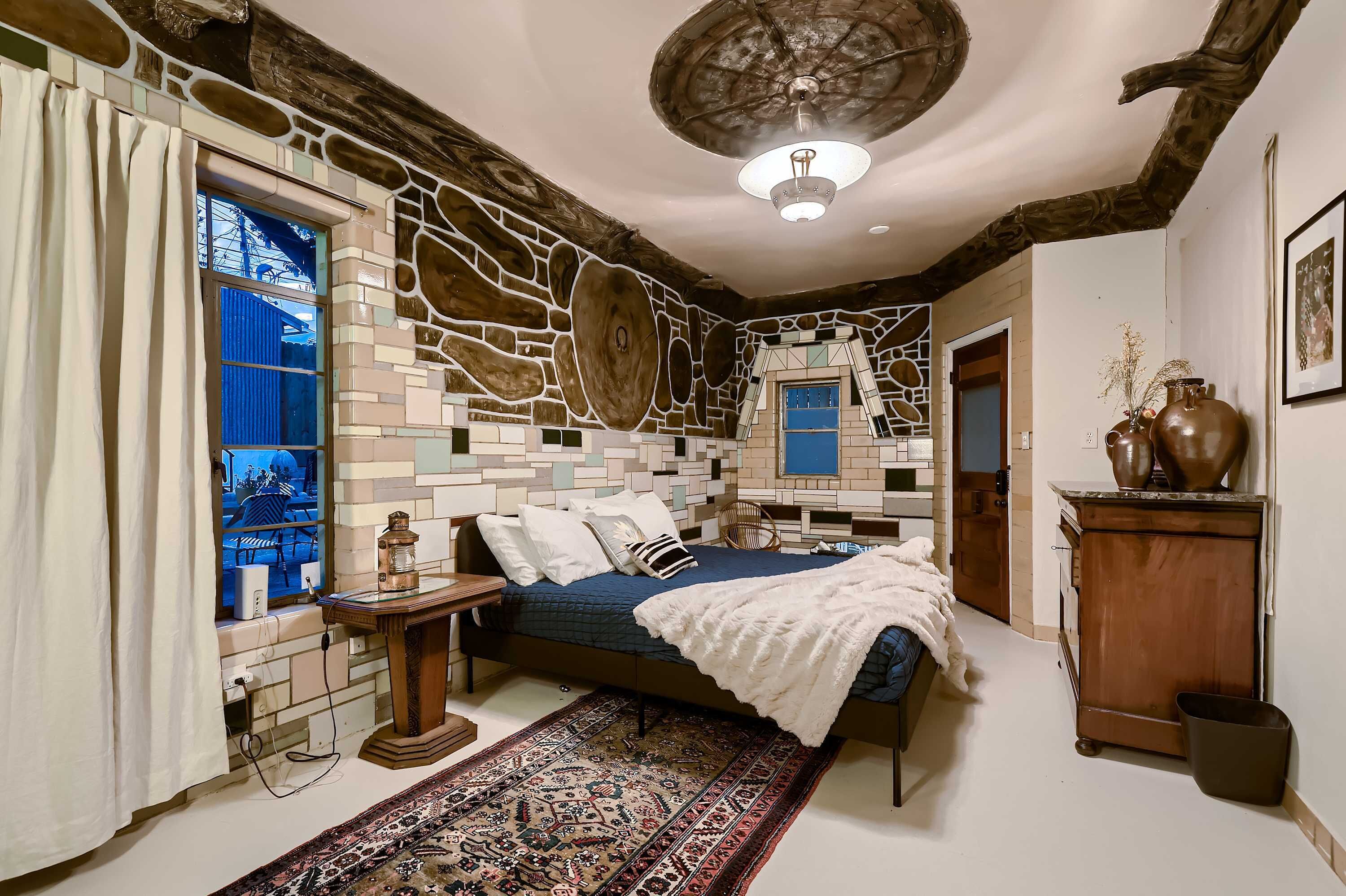 3 bedrooms, iron/ironing board, travel crib, WiFi