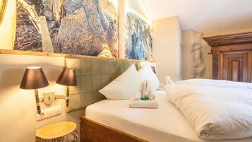 3 bedrooms, Internet