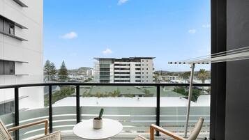 Apartment, 1 Bedroom, Partial Ocean View | Balcony