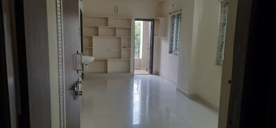 Spicious 1BHK FLAT
We are giving flat for short days rent
