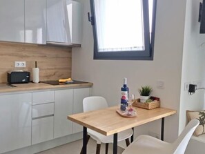 Fridge, microwave, coffee/tea maker, toaster