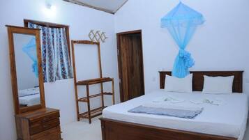 Desk, iron/ironing board, free WiFi, bed sheets