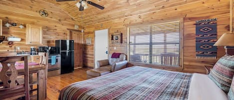 1 bedroom, iron/ironing board, travel cot, WiFi