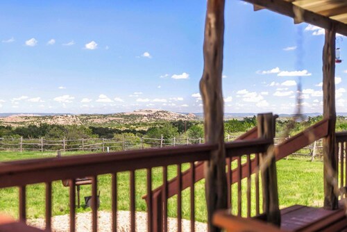 Enchanted Rockview Cabin 5 | 2 Queen beds