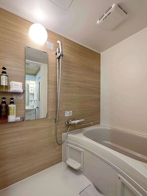 Slippers - Dai3kuboi 305 (Hiroshima)