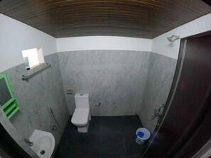 Zelt, Gartenblick | Badezimmer | Dusche, Handtücher, Seife, Toilettenpapier