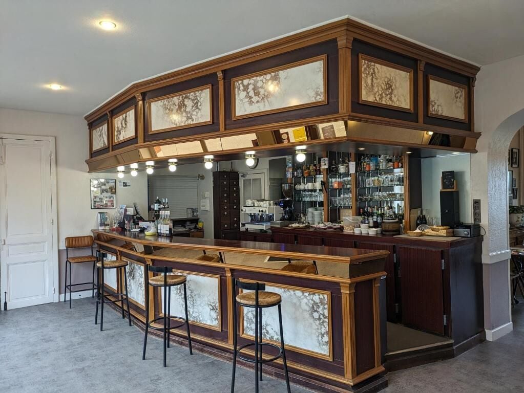 Bar (en la propiedad)