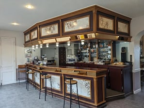 Bar (on property) - Hôtel Le Millésime (Meymac)