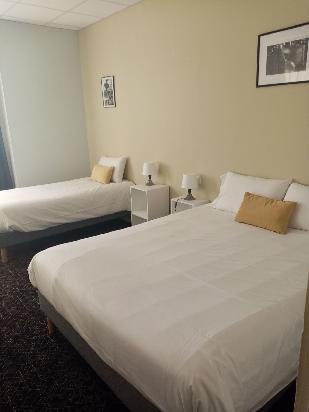 Habitación triple clásica | Escritorio y wifi gratis 