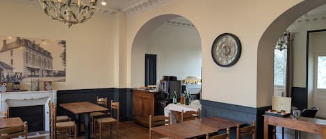 Daily buffet breakfast (EUR 10 per person)