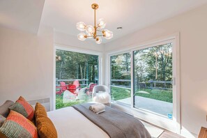 6 bedrooms, iron/ironing board, travel cot, WiFi