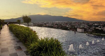 Astra Sky River, Rooftop pool full facilities