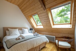 5 quartos, berço de viagem, Wi-Fi, roupa de cama