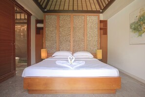 3 bedrooms, iron/ironing board, WiFi, bed sheets - Villa Di Bucu- Charming 3-Bedroom Villa Close to the Beach (Bali)