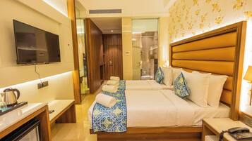 Superior Twin Room | Minibar, in-room safe, iron/ironing board, free WiFi