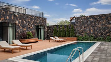 Villa | 1 bedroom, minibar, in-room safe, desk