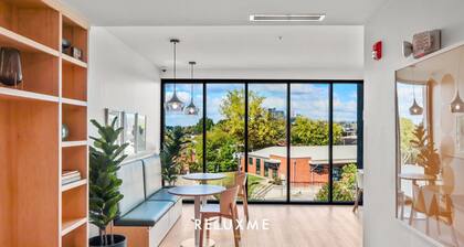 Reluxme | European Flat Near Uptown King Bed + Gym