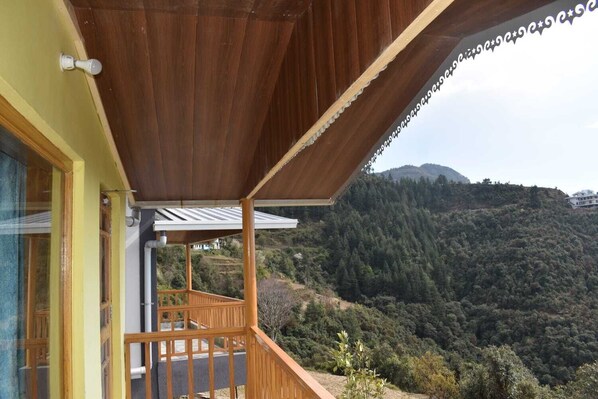 Luxury Room, Balcony