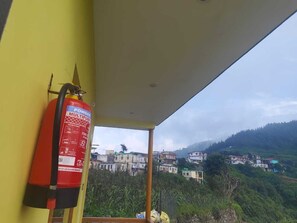 Luxury Room, Balcony | Balcony view