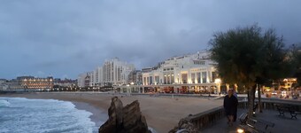 Studio cabin cap d'agde with view of old port