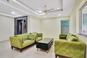 Living area - Hotel La Sky Boutique (Hyderabad)